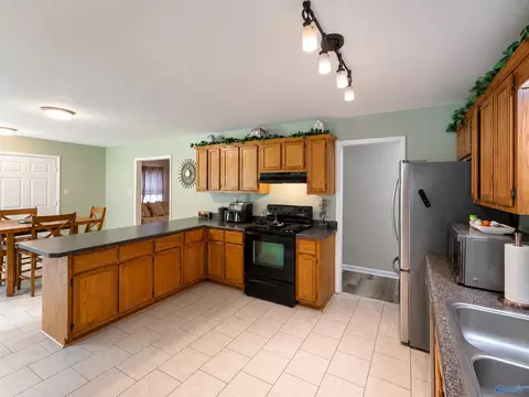 Kitchen - 310 Mountain Home Rd, Trinity, AL 35673 photo 2 of 9