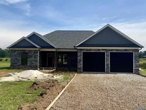 15133 Evans Rd, Athens, AL 35611