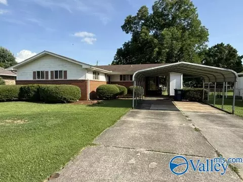 4309 Clayrest Dr, Huntsville, AL 35816