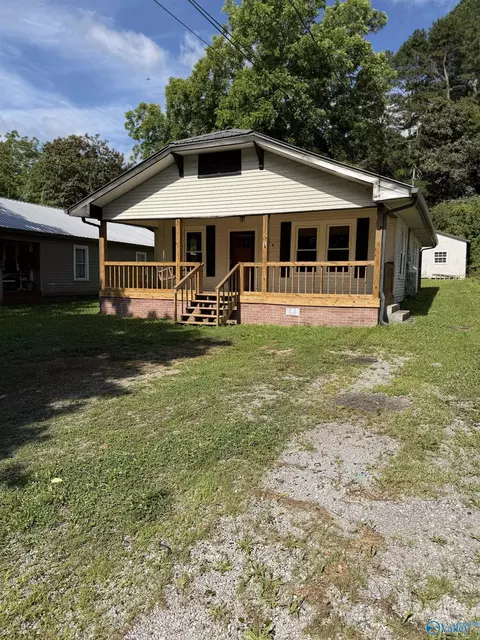 703 Tupelo Pike, Scottsboro, AL 35768