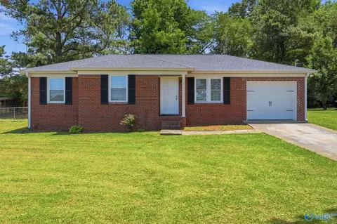 213 Golightly Spring Rd, Toney, AL 35773