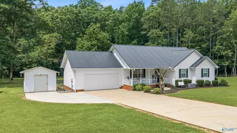 434 55th St, Fort Payne, AL 35967