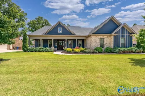 116 Huntsmen Ln, Harvest, AL 35749