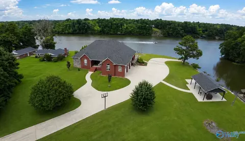 732 Sherry Ln, Gadsden, AL 35903