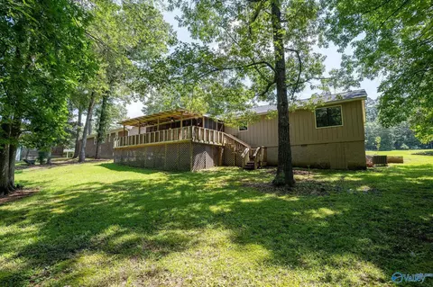 Exterior - 206 Sunset St, Centre, AL 35960 photo 5 of 14