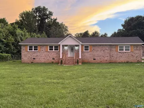 3057 NW Garner Rd, Huntsville, AL 35806