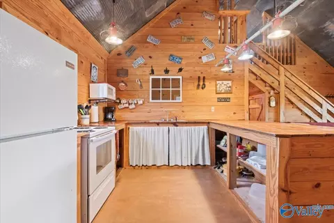 Kitchen - 2602 Ridge Rd, Addison, AL 35540 photo 2 of 4