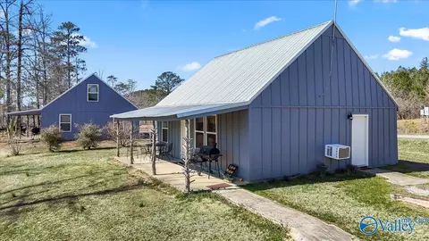 Exterior - 2602 Ridge Rd, Addison, AL 35540 photo 2 of 4