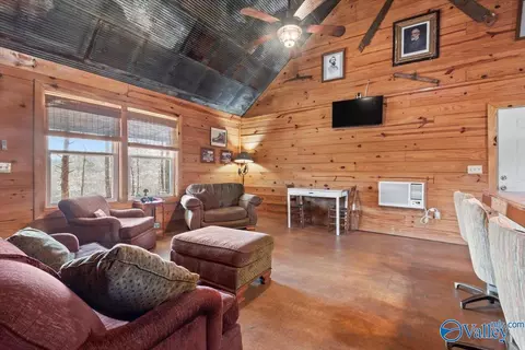 Living - 2602 Ridge Rd, Addison, AL 35540 photo 3 of 6
