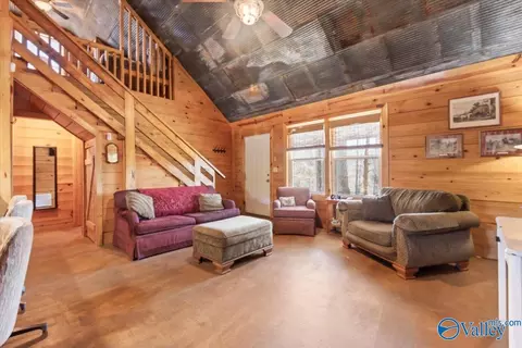 Living - 2602 Ridge Rd, Addison, AL 35540 photo 2 of 6