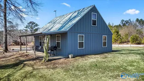 Exterior - 2602 Ridge Rd, Addison, AL 35540 photo 3 of 4