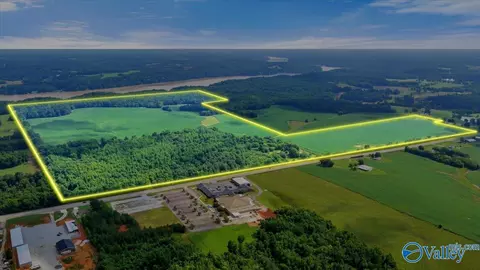 8855 Us Highway 72, Athens, AL 35611