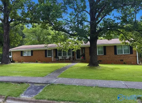 10001 Dunbarton Dr, Huntsville, AL 35803
