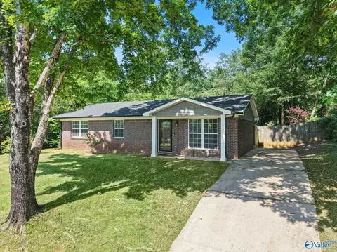 6303 NW Maywick Dr, Huntsville, AL 35810