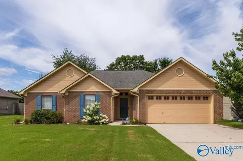 103 Sleepy Hollow Ln, Madison, AL 35758