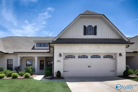 430 Raleigh Elm Dr, Huntsville, AL 35824