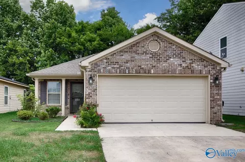 259 Bermuda Lakes Dr, Meridianville, AL 35759