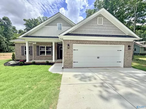 16236 Blackburn Ln, Athens, AL 35611