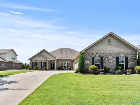 211 Hilltop Ridge Dr, Madison, AL 35756