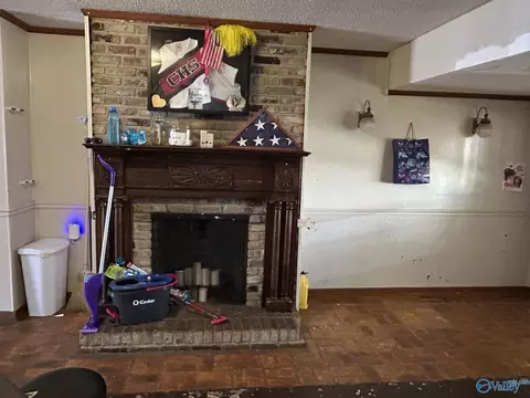 Living - 603 Masterson Ave, Chickasaw, AL 36611 photo 1 of 3