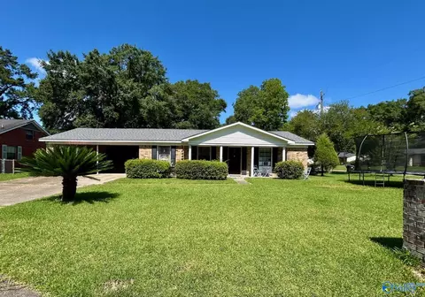 603 Masterson Ave, Chickasaw, AL 36611