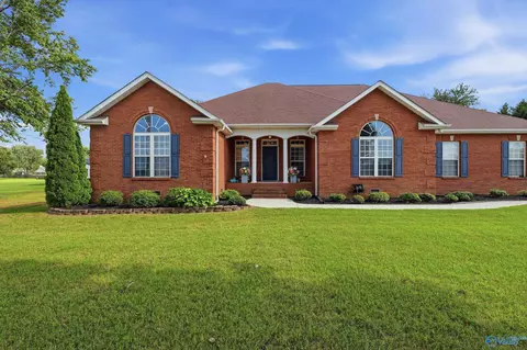 1216 Nick Davis Rd, Harvest, AL 35749