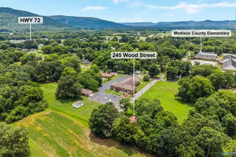 245 Wood St, Gurley, AL 35748