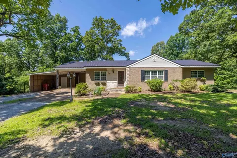 297 Remington Dr, Hamilton, AL 35570