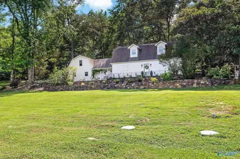68 Ramblewood Private Dr, Hartselle, AL 35640