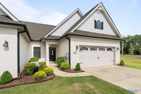 400 Tillane Park Cir, Huntsville, AL 35824