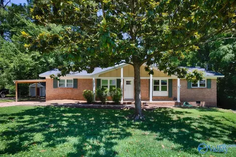 12013 Bell Mountain Dr, Huntsville, AL 35803