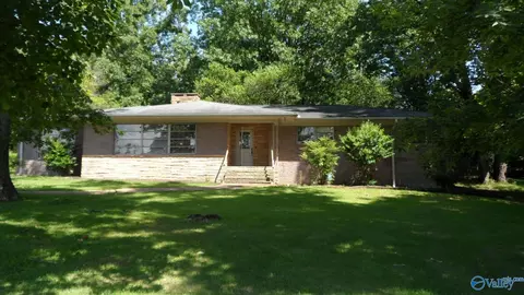 1509 Monte Vista Dr, Gadsden, AL 35904