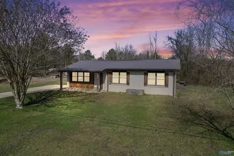 105 Husky Dr, Toney, AL 35773