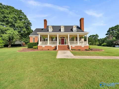206 Wimberly Dr, Scottsboro, AL 35769