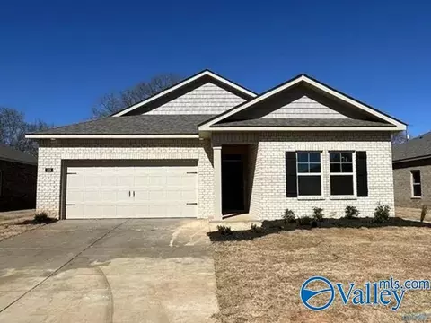 165 List Rd, Huntsville, AL 35810