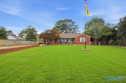 5677 Hunter Ln, Tanner, AL 35671
