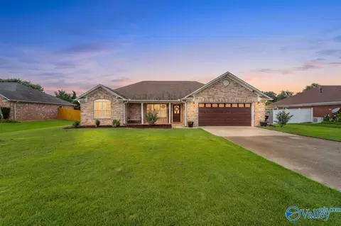 17349 Jameson Dr, Harvest, AL 35749