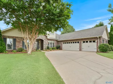 202 Pebble Creek Dr, Madison, AL 35756