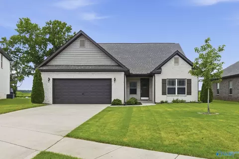 109 Hosel Cir, Meridianville, AL 35759