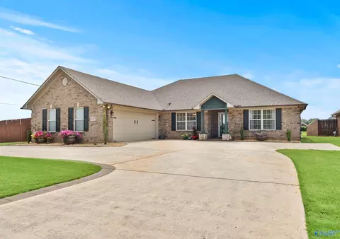 13017 Arbor Rdg, Madison, AL 35756