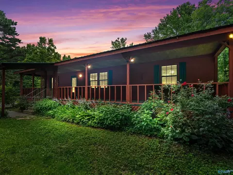 201 High Dr, Toney, AL 35773
