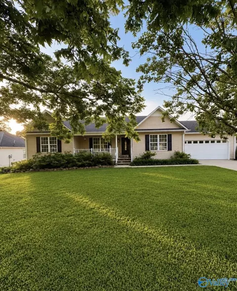 54 Land Cir, Albertville, AL 35950