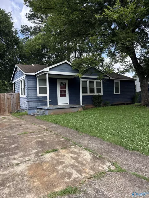 1011 Parklane St, Huntsville, AL 35816