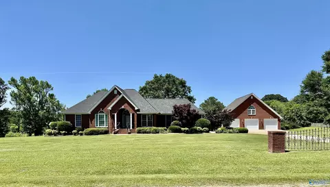 885 County Road 414, Centre, AL 35960