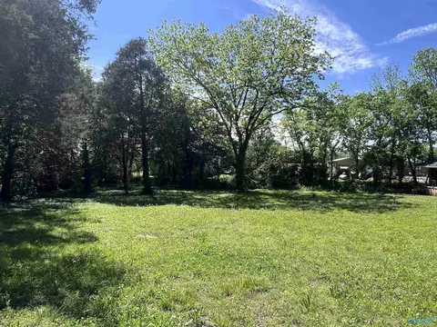 114 Spring St, New Hope, AL 35760