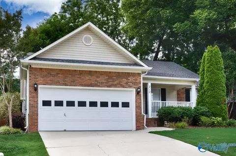 210 Hollington Dr, Huntsville, AL 35811