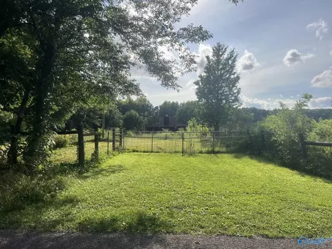 728 Kenmore Road, Arab, AL 35016