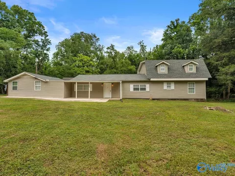 4284 SW Old Moulton Rd, Decatur, AL 35603