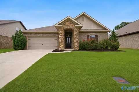 2422 Hobbstone Cir, Huntsville, AL 35803