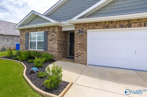 124 Ozy Dr, Athens, AL 35613